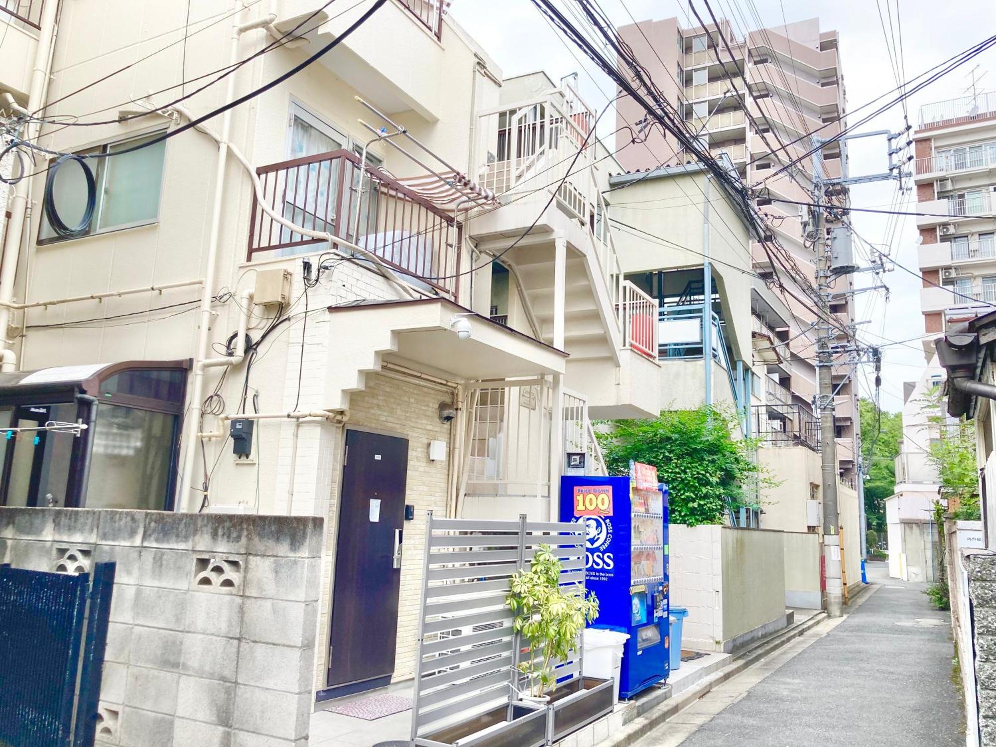 Kosumosu Hotel Tokyo Exterior photo